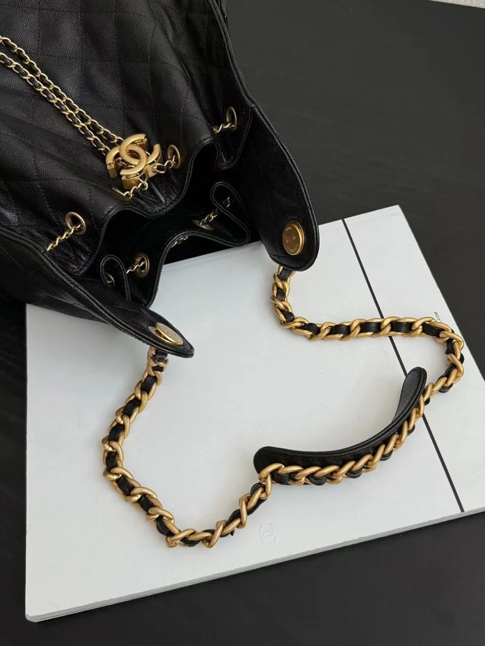 CHANEL classic 25